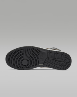Air Jordan 1 Mid SE Men’s Shoe Black White Gold 852542-007